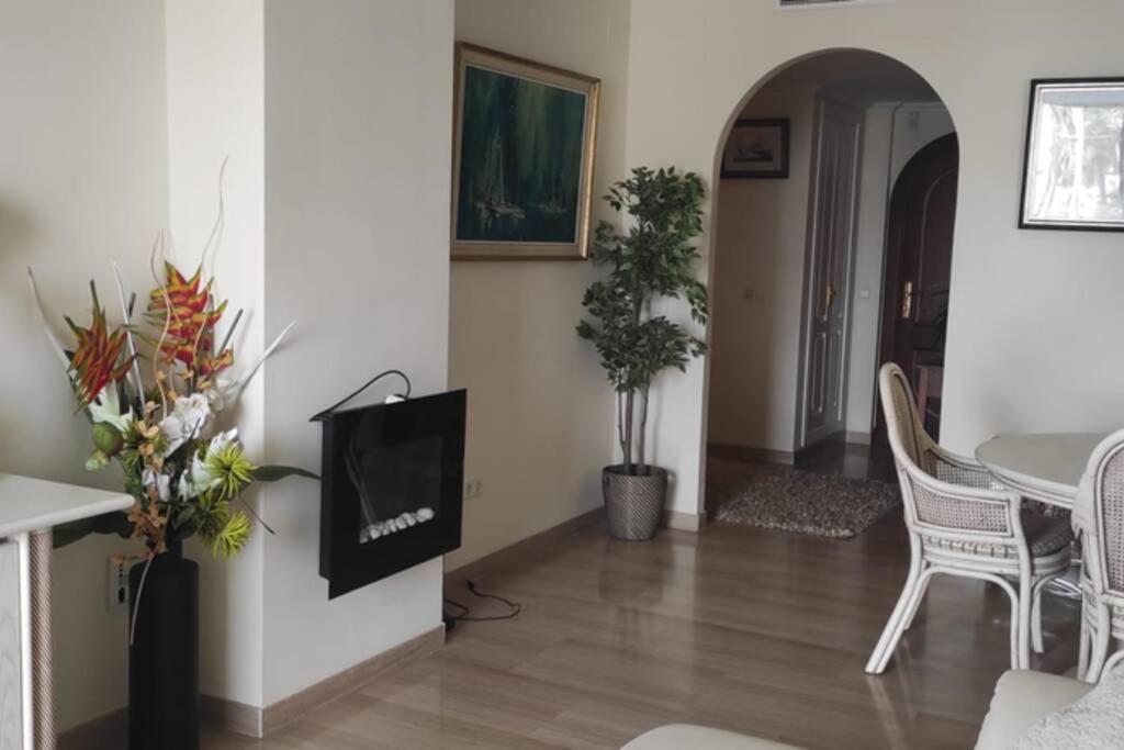 Isla De Levante - Puerto Marina, Benalmadena Apartment